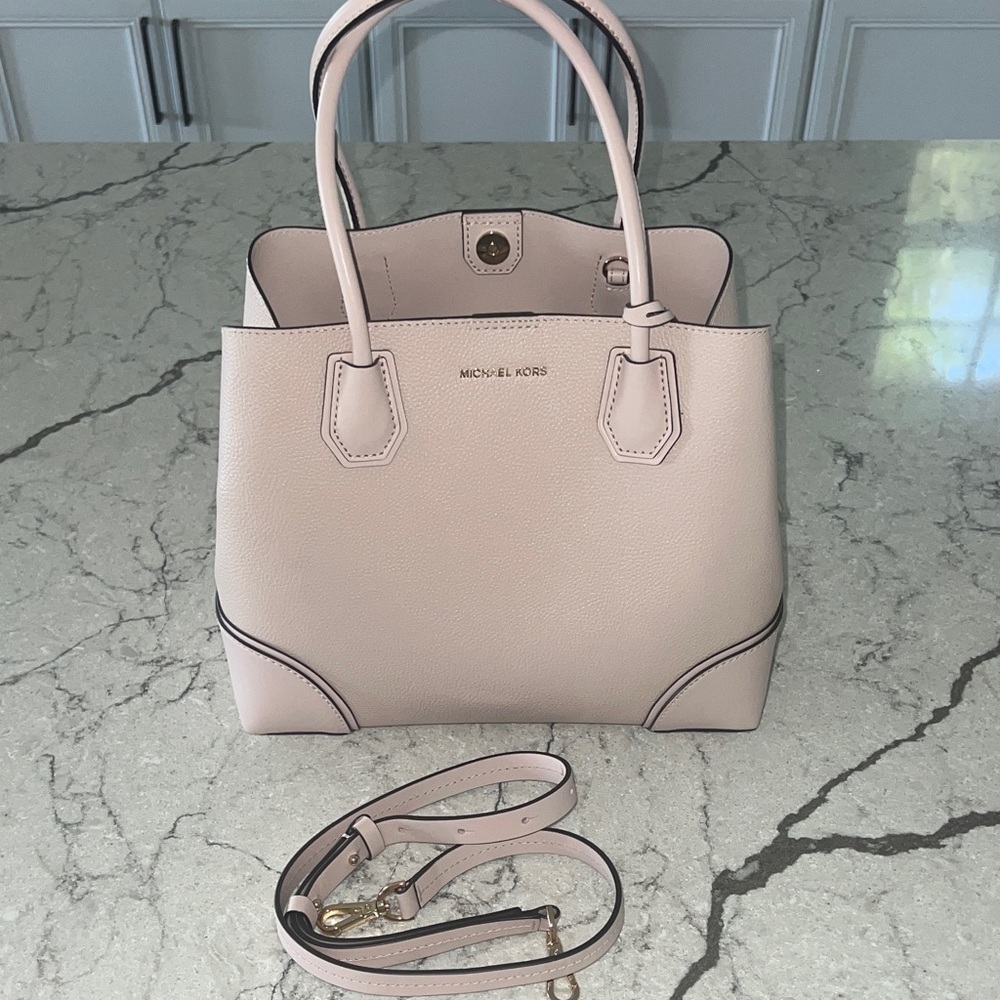 Michael Kors 10.5 height x 10 width Cream-Pink Tote with Gold Accent
